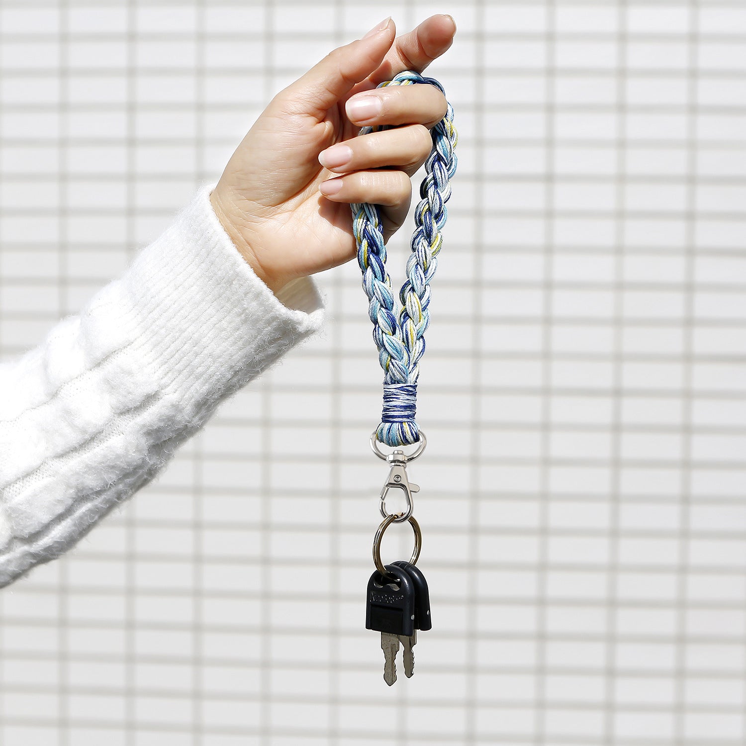 Wholesale Colorful Hand Woven Lanyard Keychain